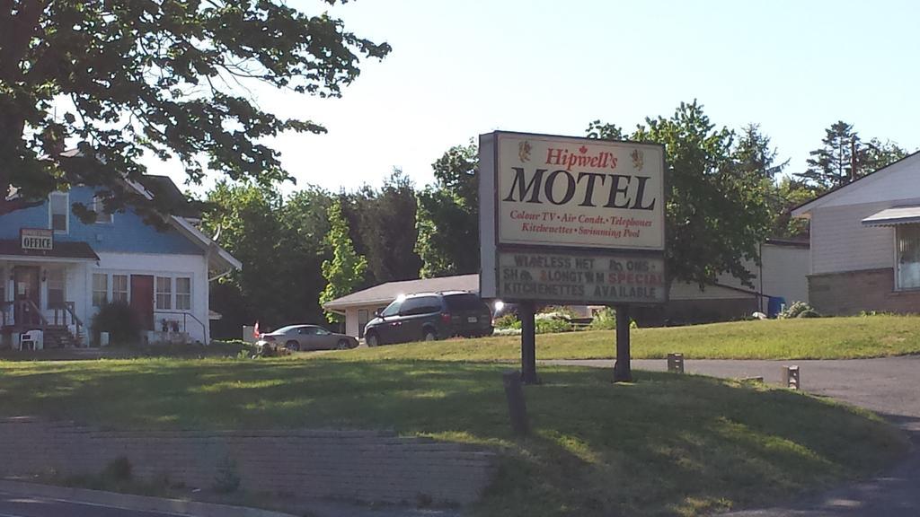 Hipwell'S Motel Fonthill Exteriör bild