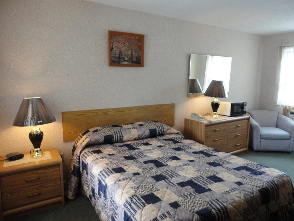 Hipwell'S Motel Fonthill Rum bild
