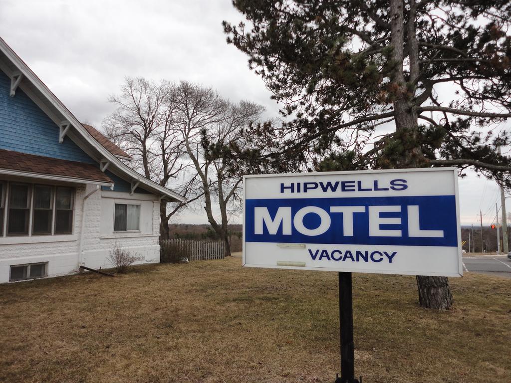 Hipwell'S Motel Fonthill Exteriör bild